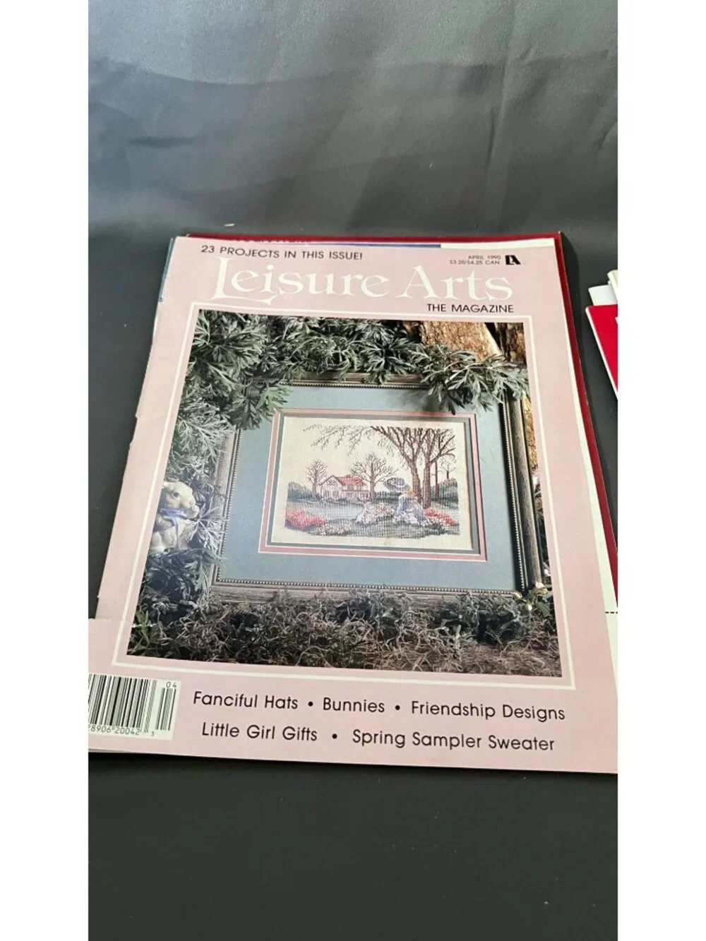 8 Vintage Leisure Arts Magazine Lot Cross Stitch/Crafts 1986-1989